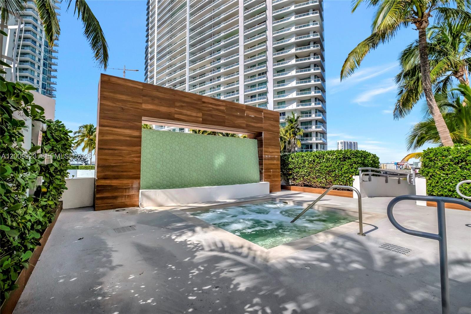 350 S Miami Ave Unit: 2807