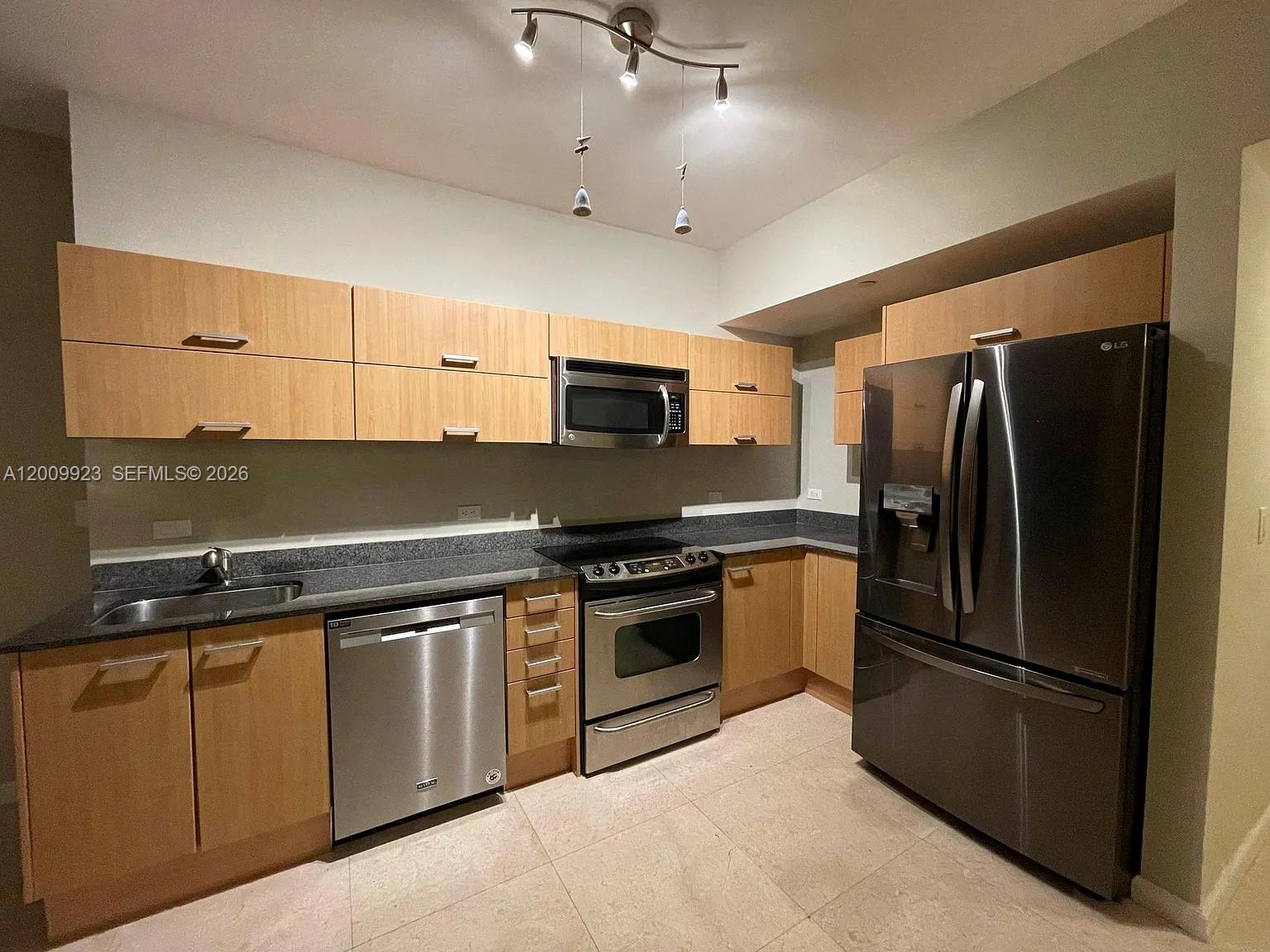 350 S Miami Ave Unit: 2807