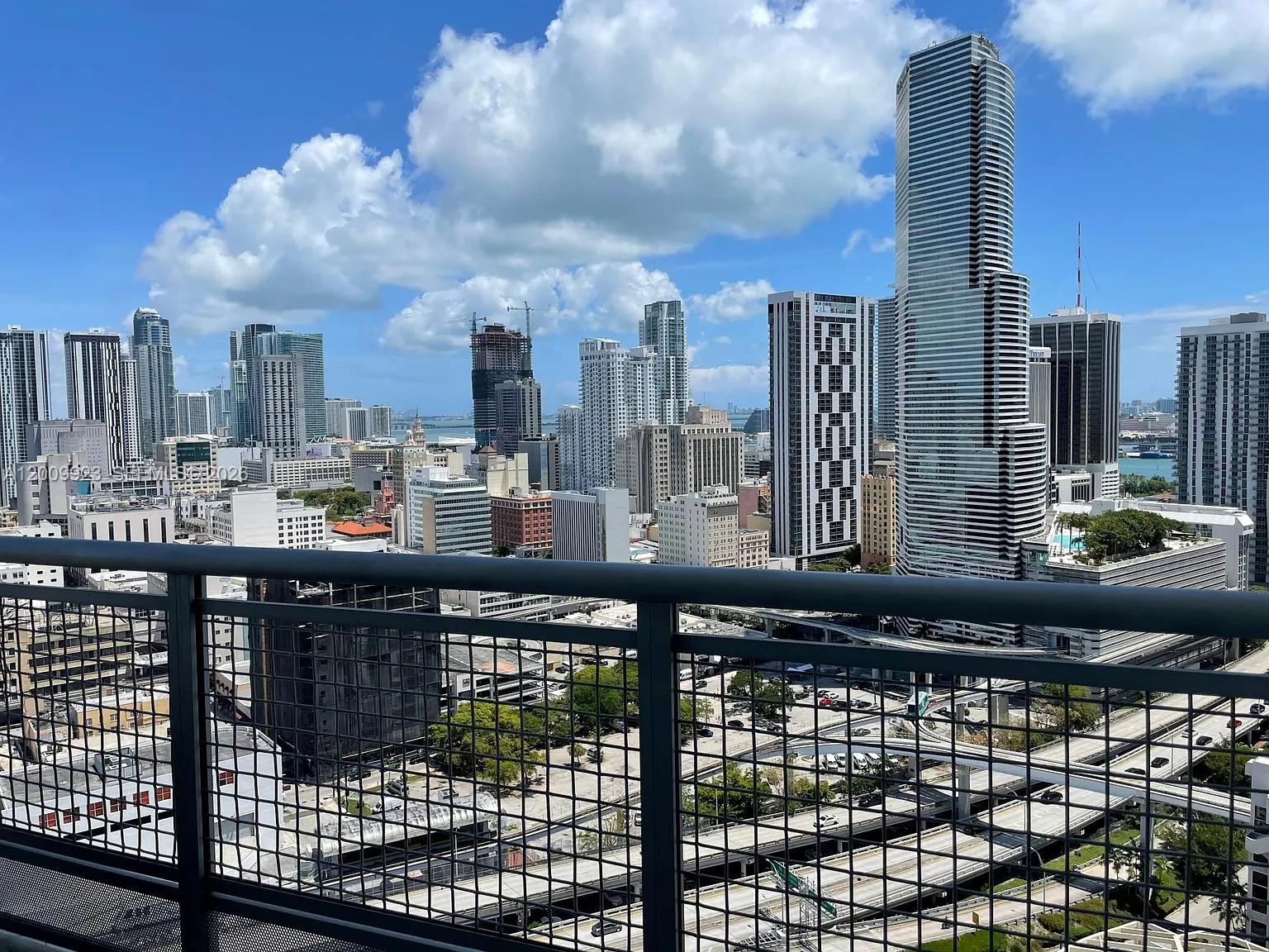 350 S Miami Ave Unit: 2807