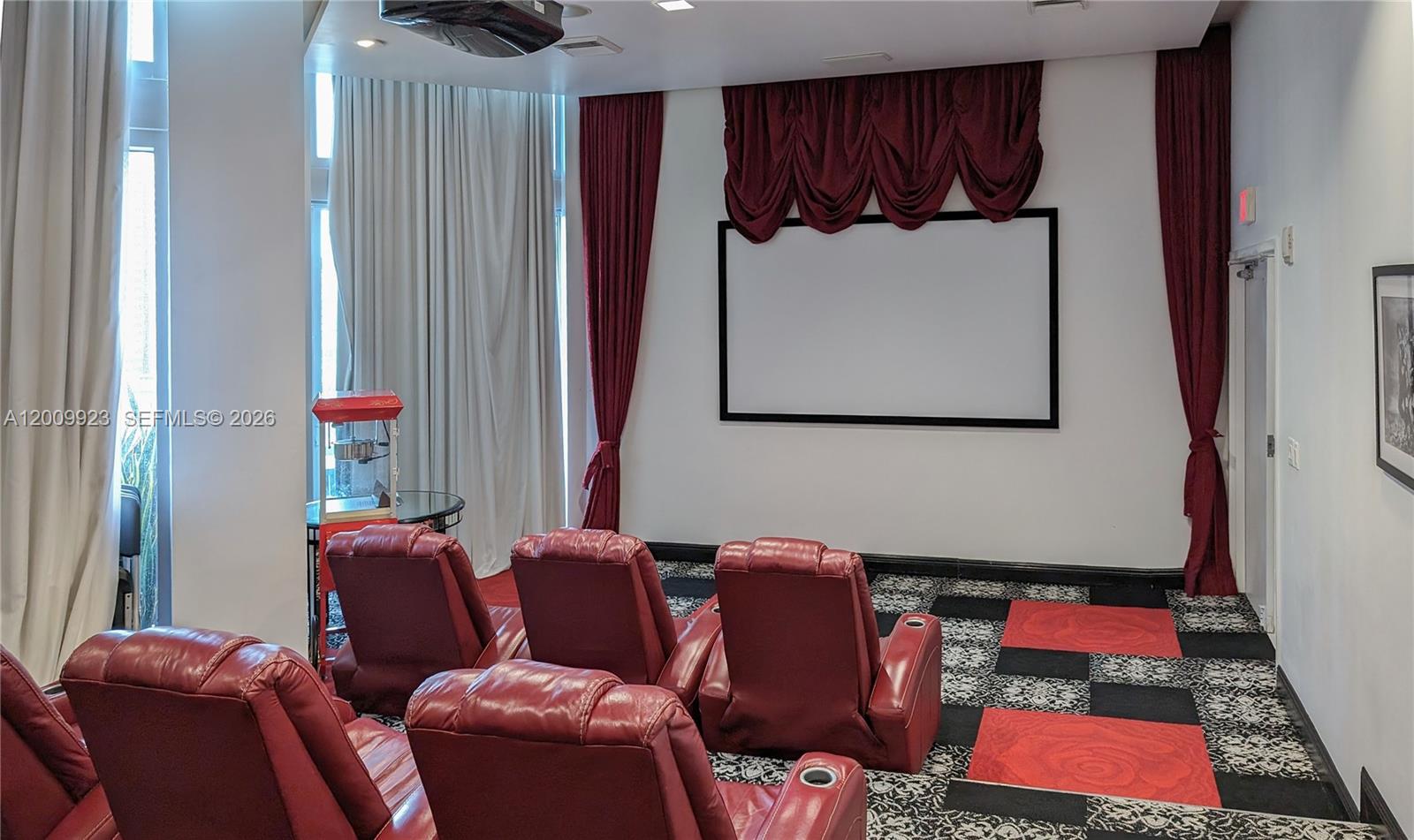 350 S Miami Ave Unit: 2807