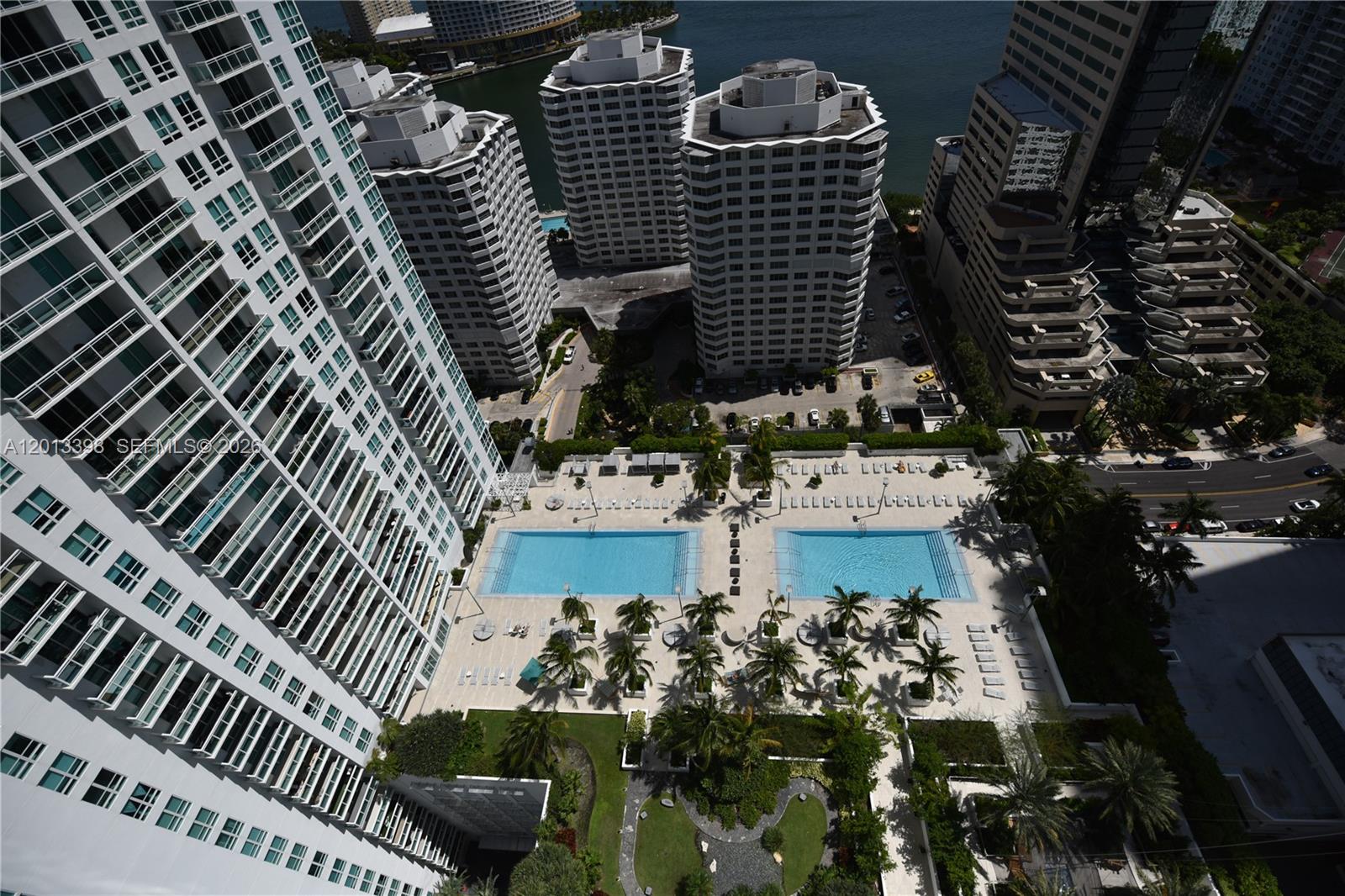 951 Brickell Ave # 3104