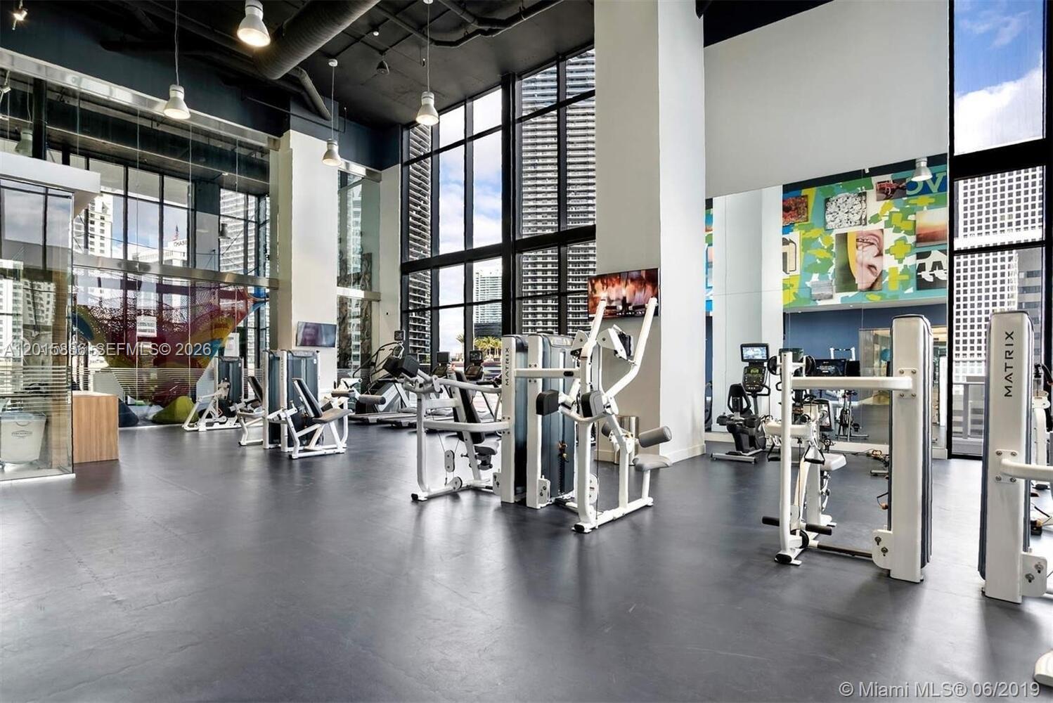 1010 Brickell Ave # 4208