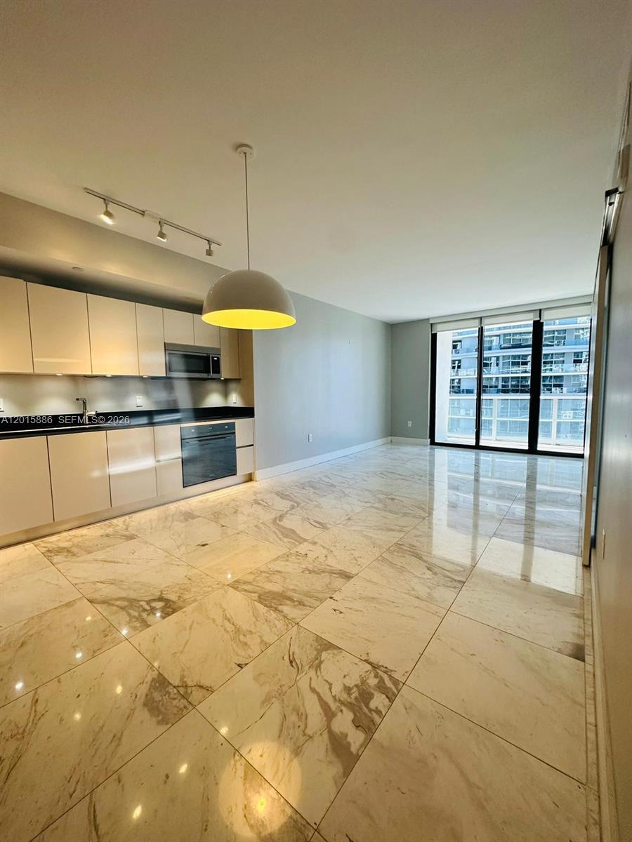 1010 Brickell Ave # 4208