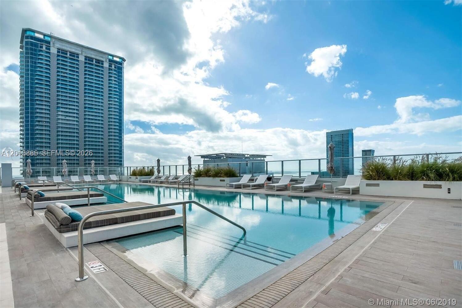 1010 Brickell Ave # 4208