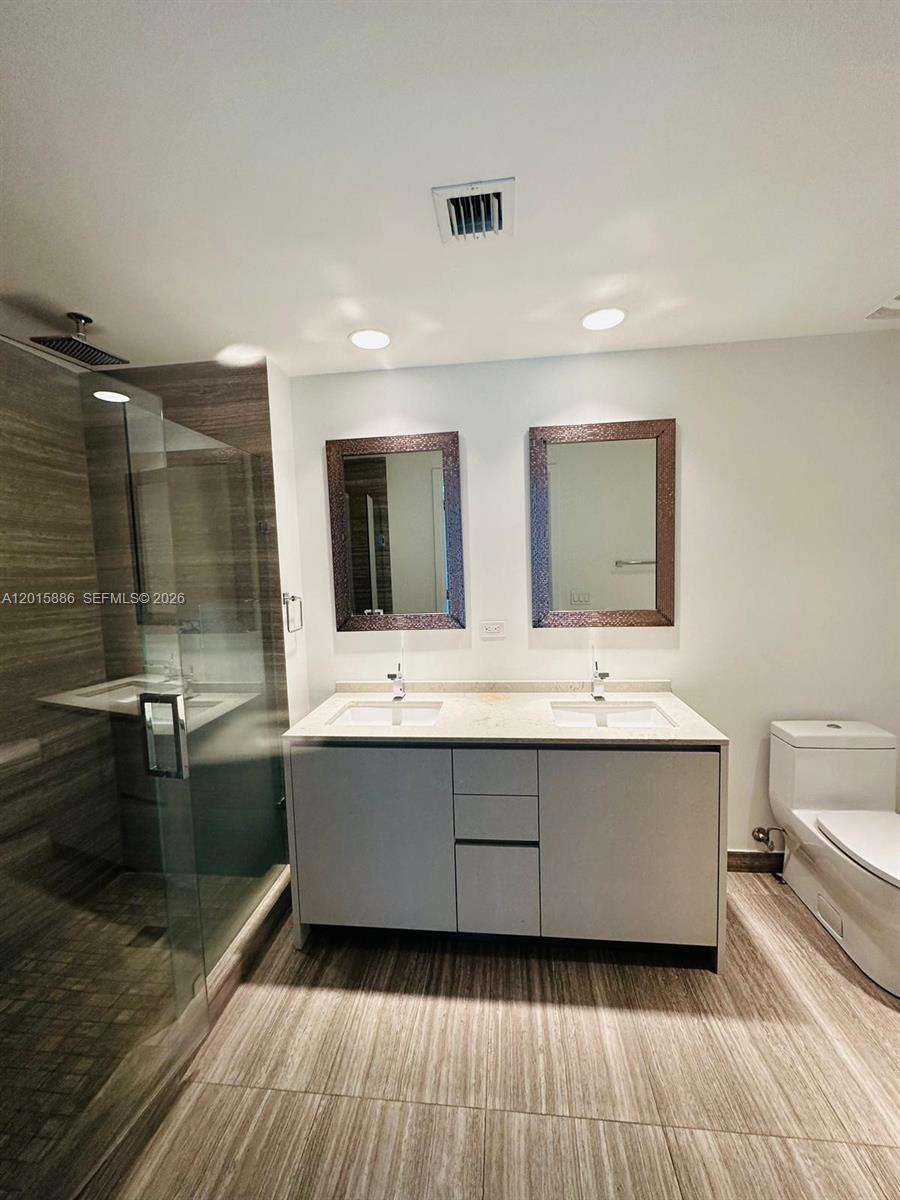 1010 Brickell Ave # 4208