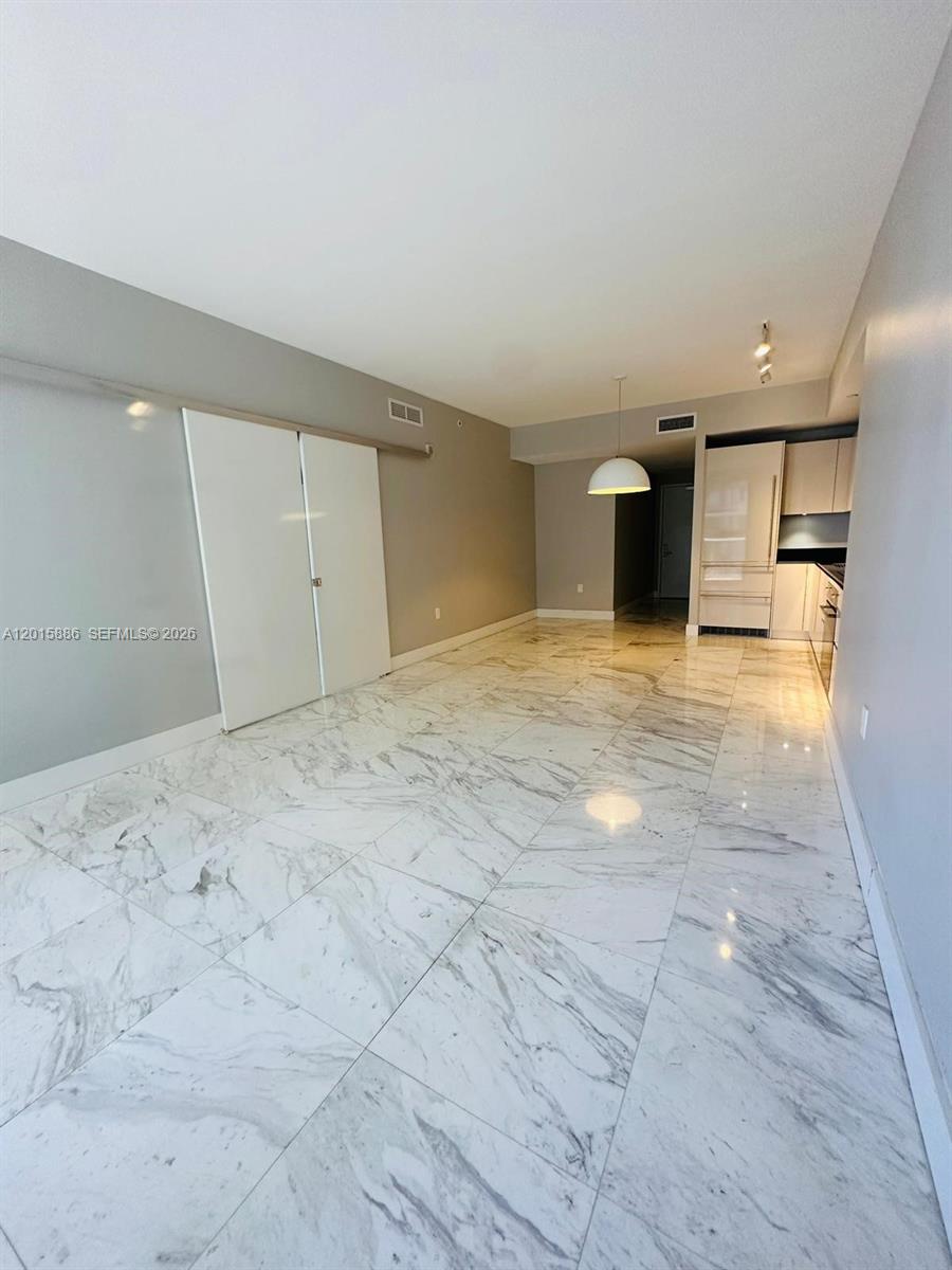 1010 Brickell Ave # 4208
