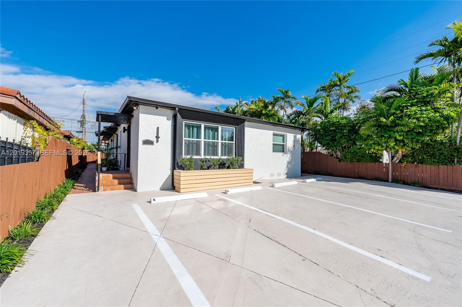 3321 NW 19th Ter