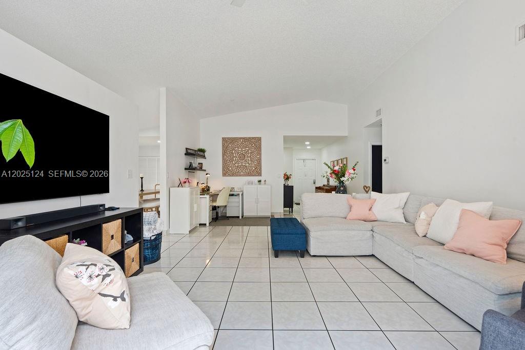 19080 NW 77th Ct