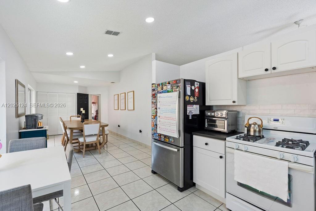 19080 NW 77th Ct