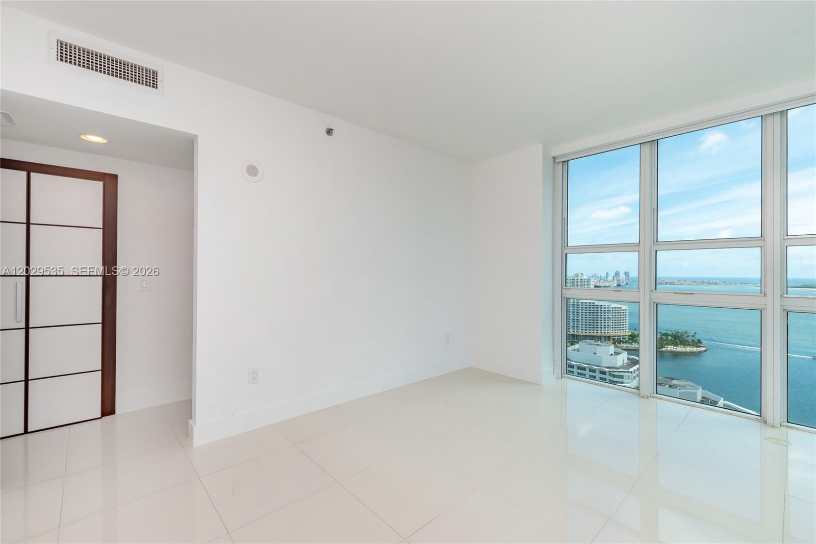 951 Brickell Ave # 3210