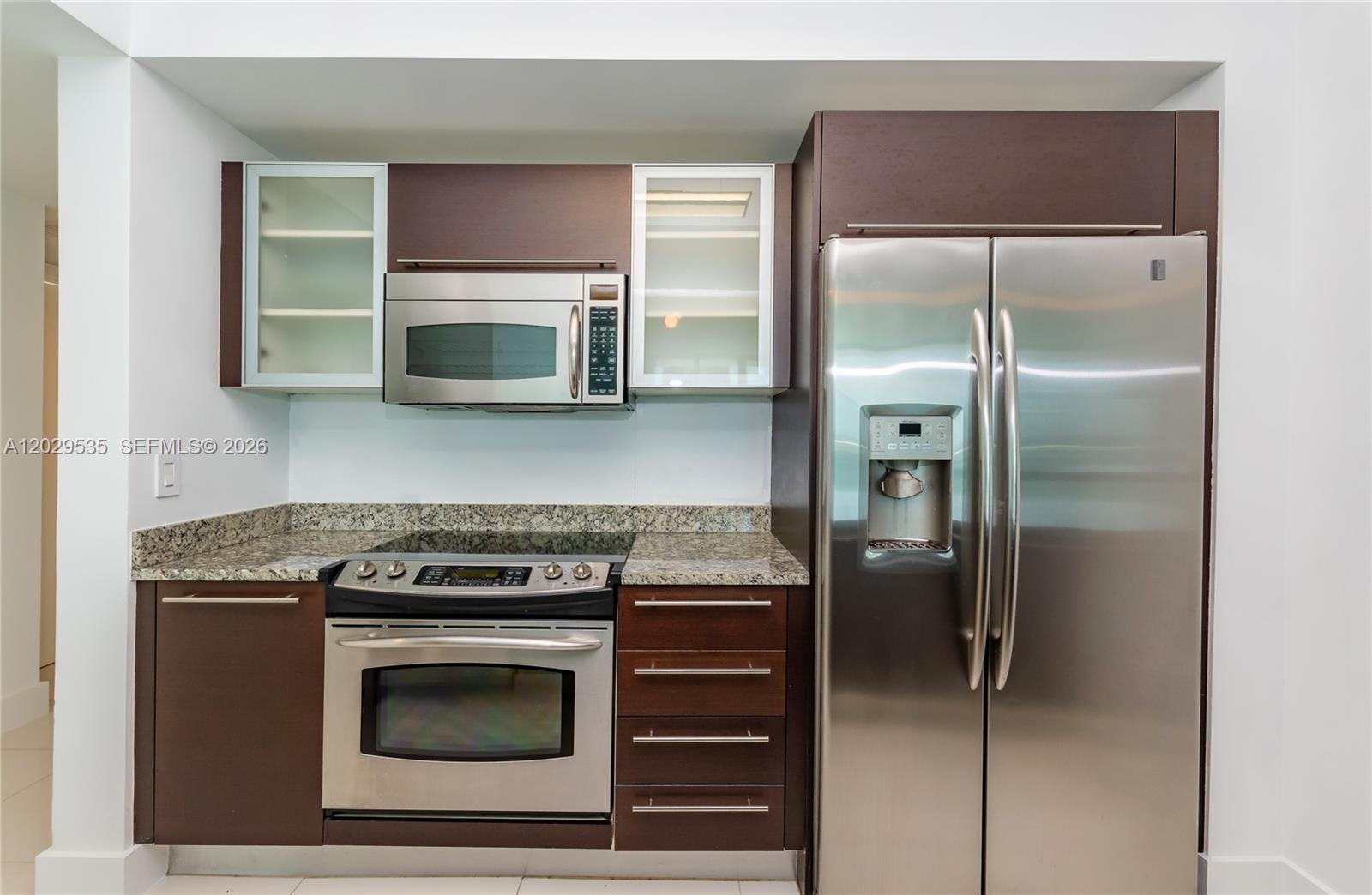 951 Brickell Ave # 3210