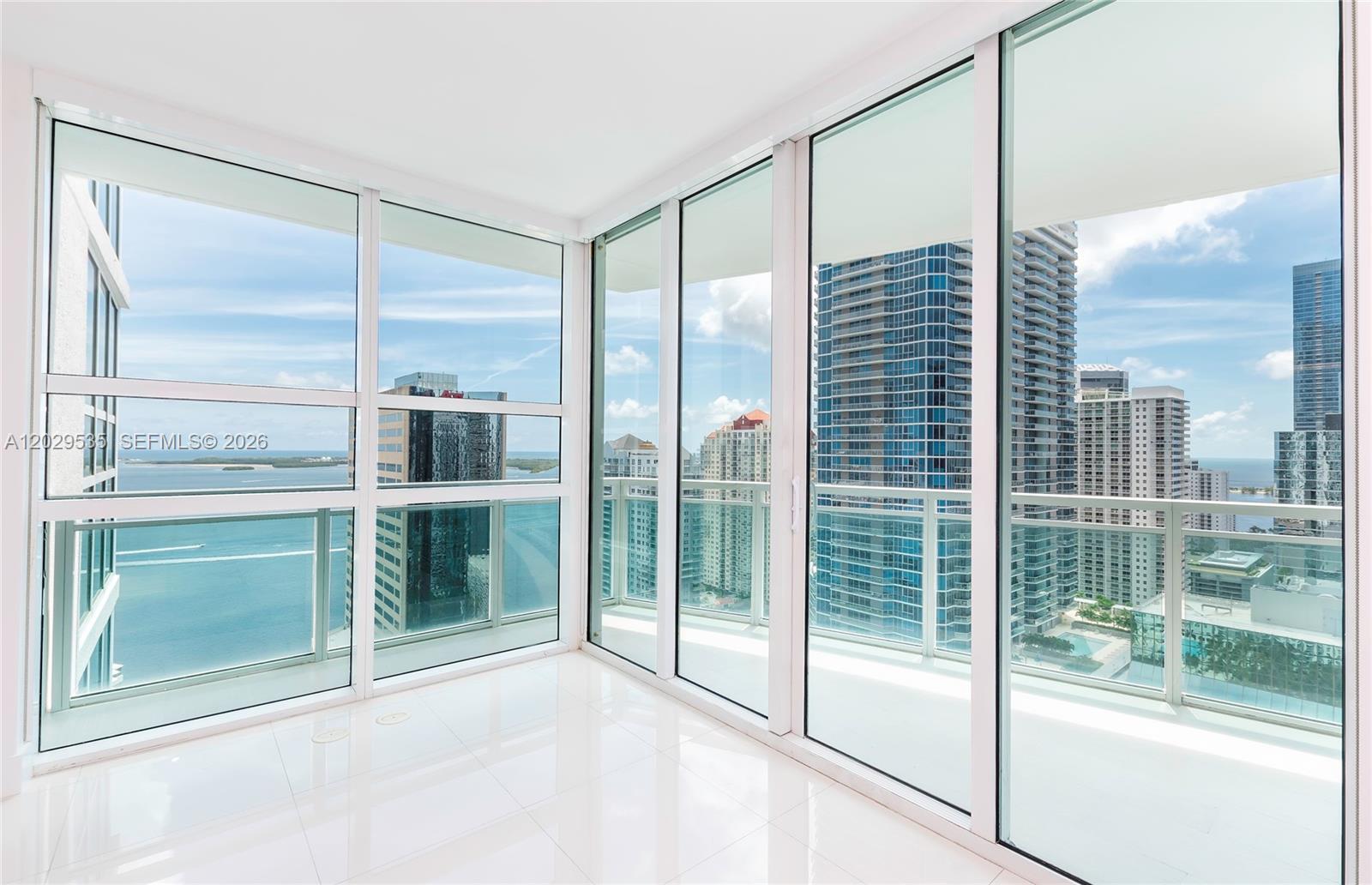 951 Brickell Ave # 3210