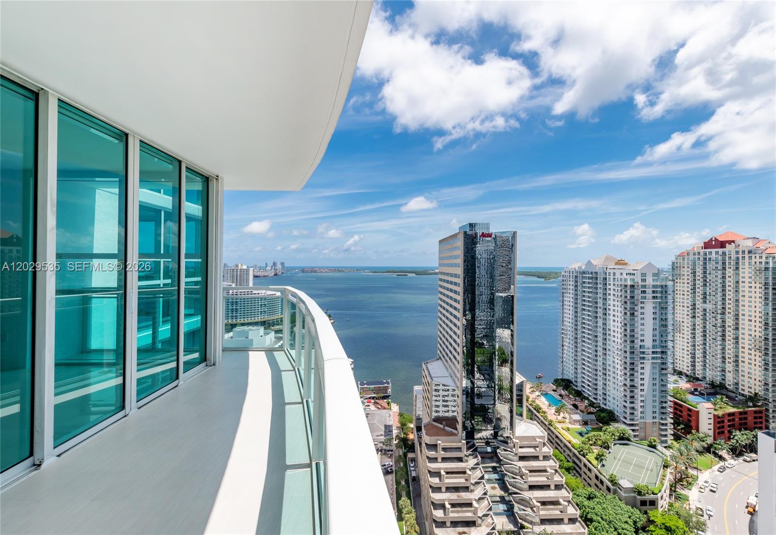 951 Brickell Ave # 3210