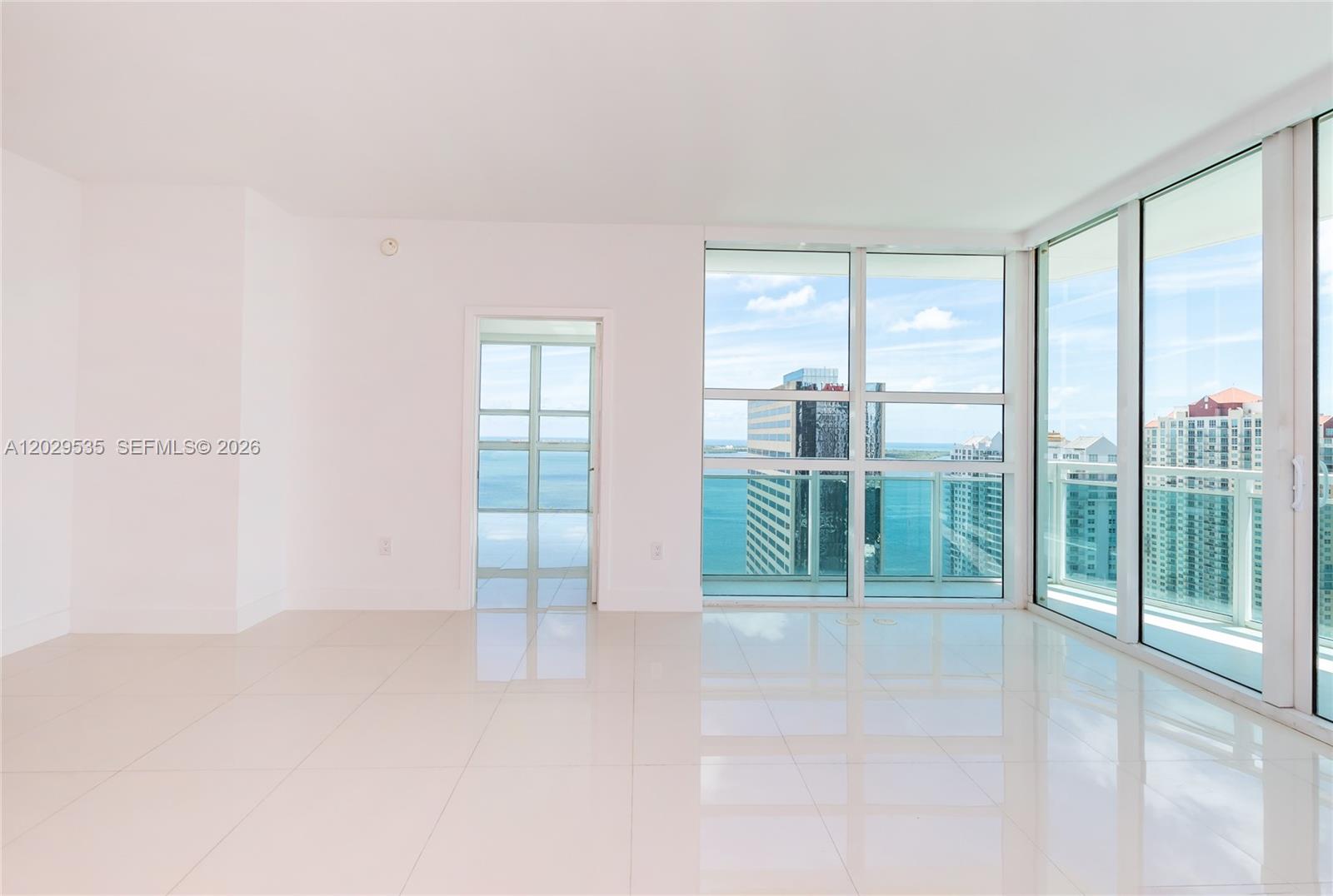 951 Brickell Ave # 3210