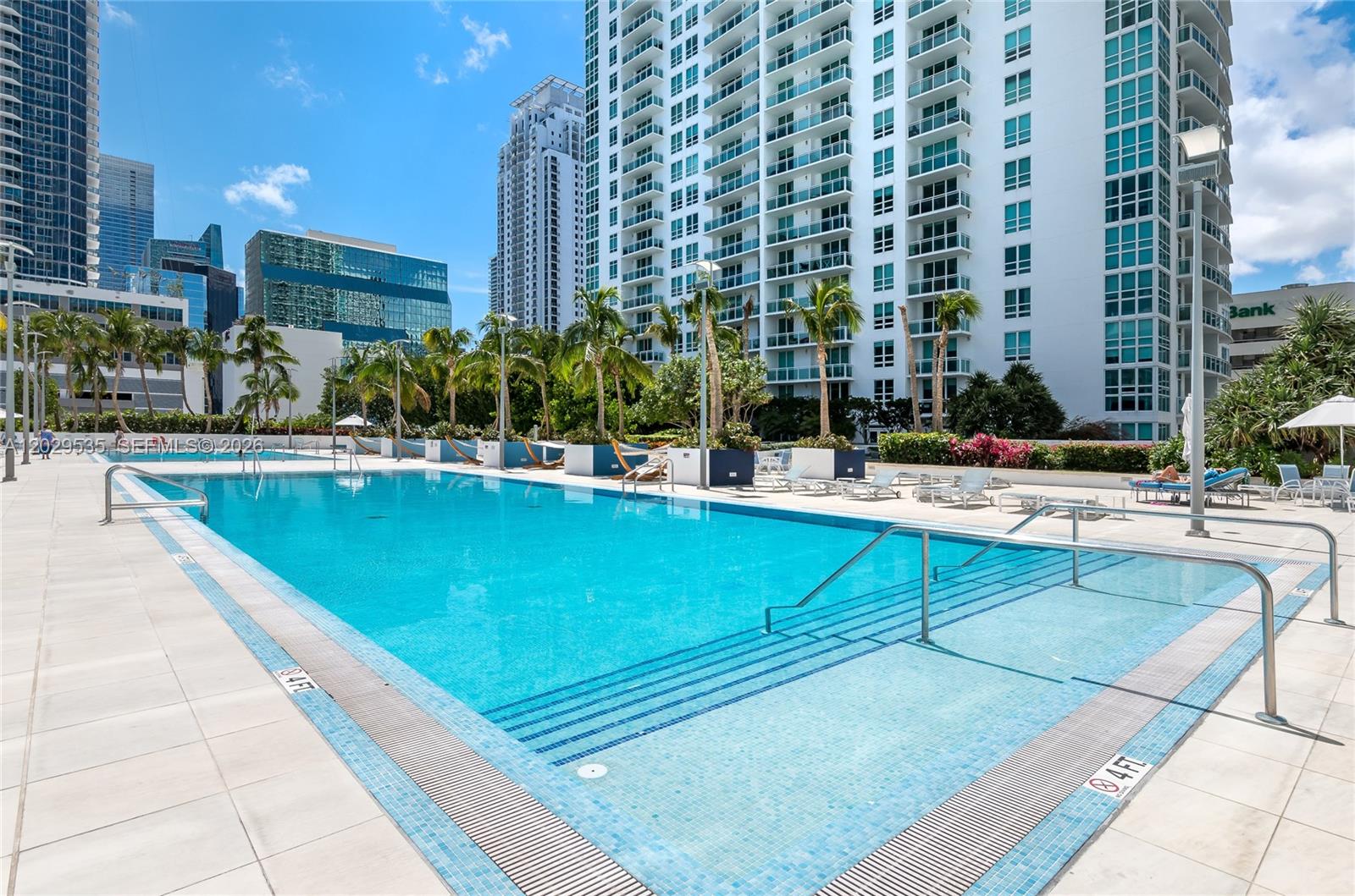 951 Brickell Ave # 3210