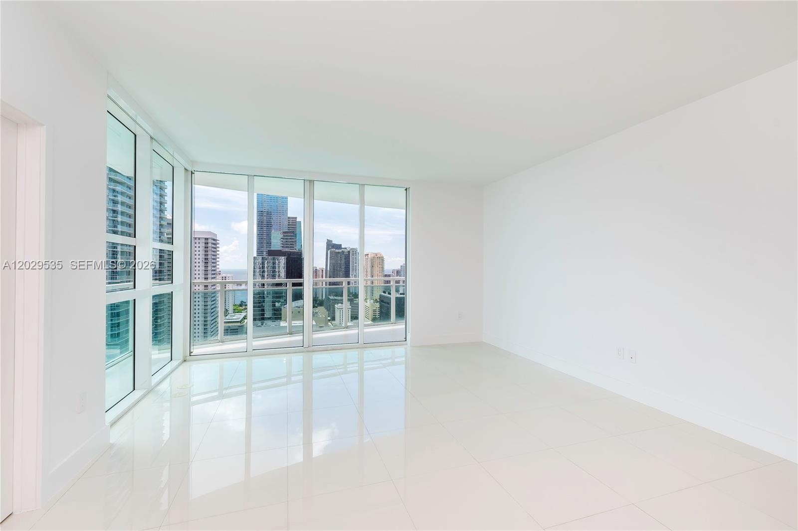 951 Brickell Ave # 3210