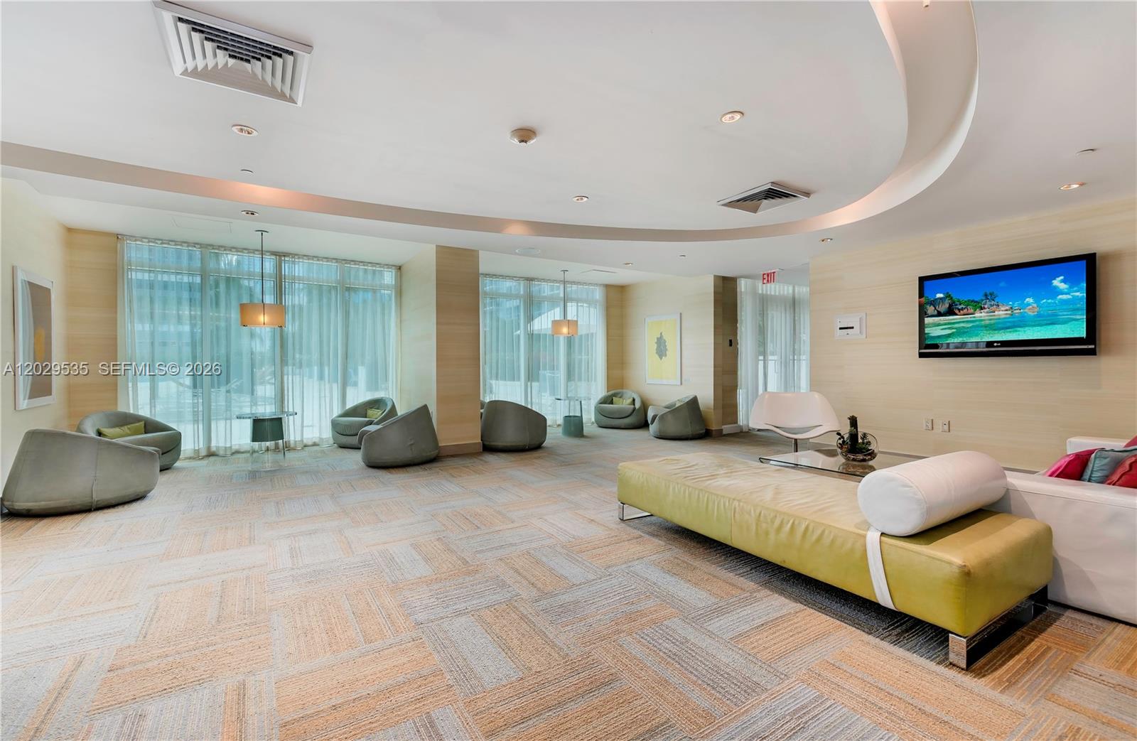 951 Brickell Ave # 3210