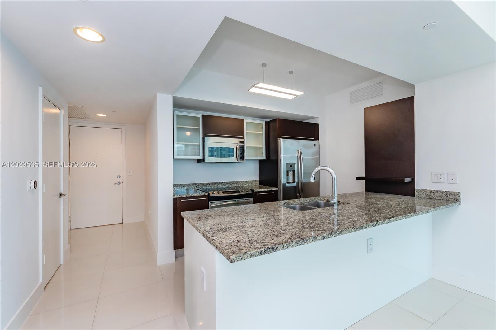 951 Brickell Ave # 3210