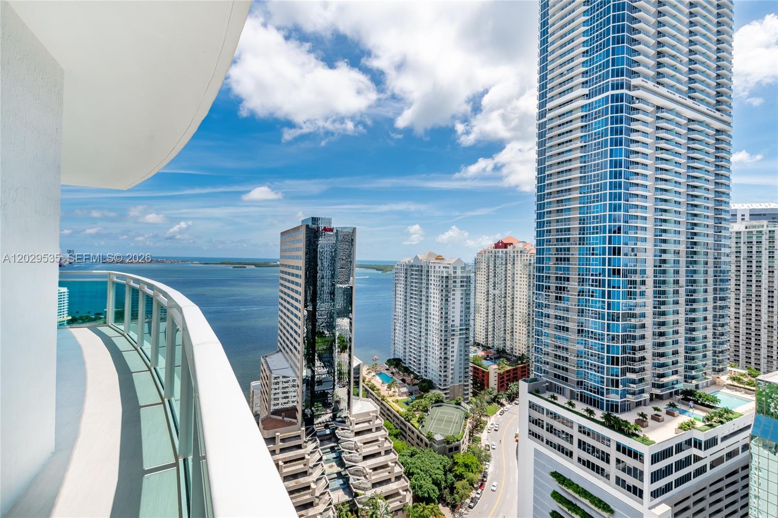 951 Brickell Ave # 3210
