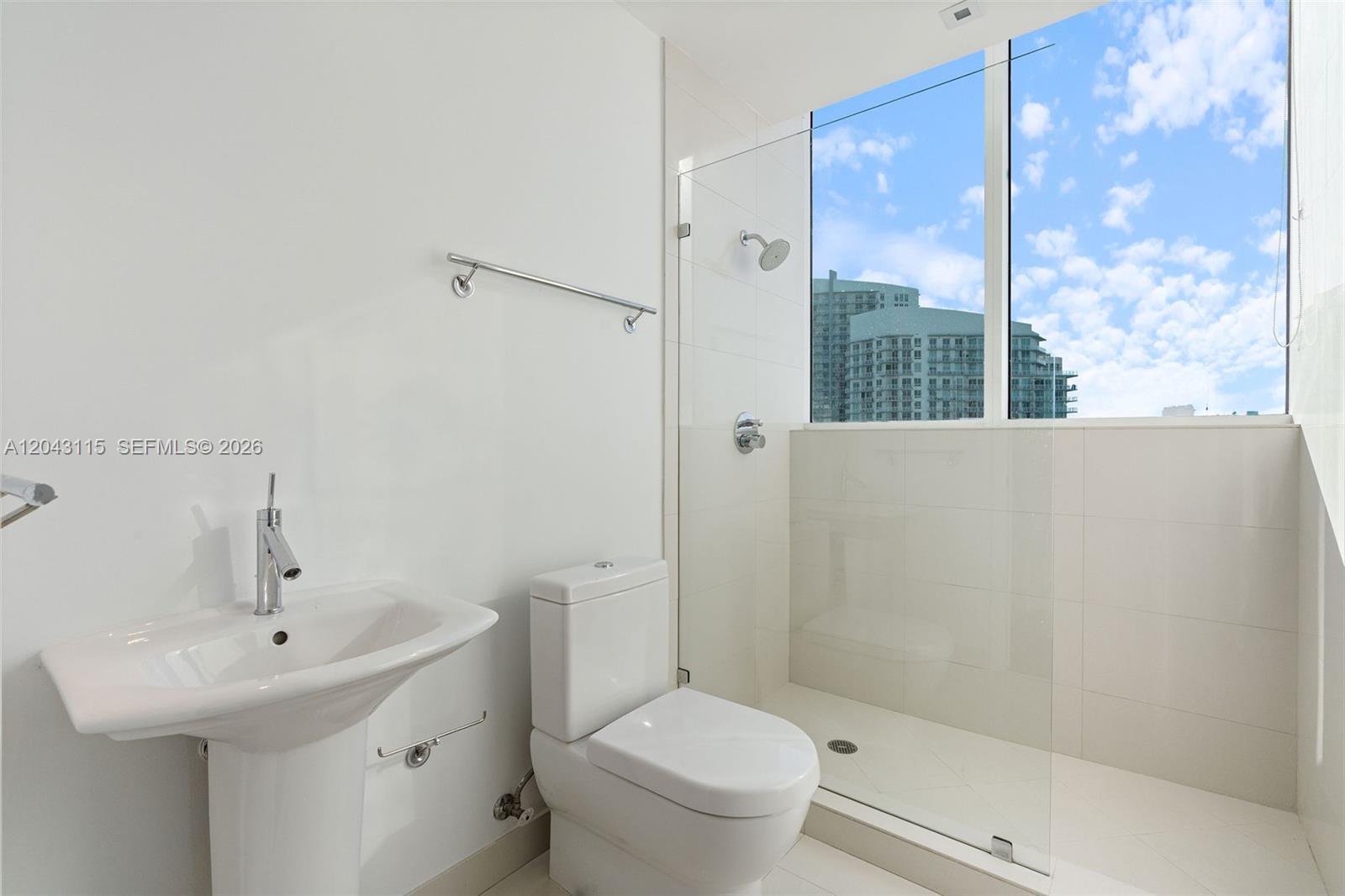 2020 N Bayshore Dr # 3510