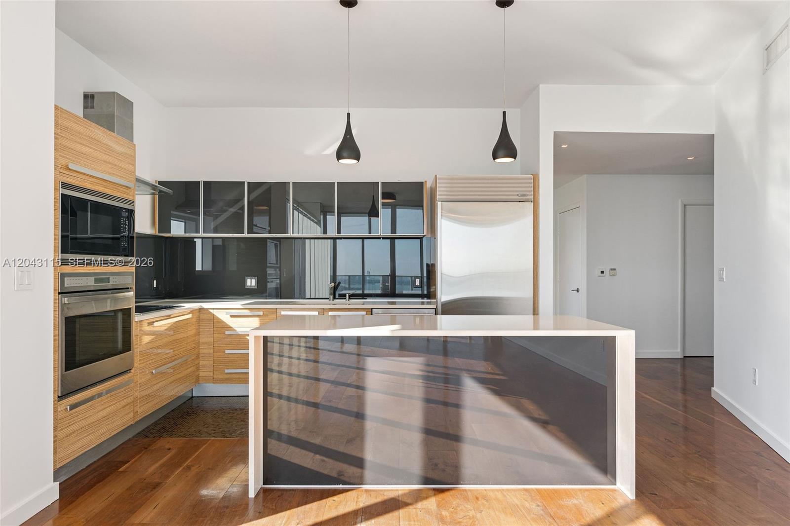 2020 N Bayshore Dr # 3510