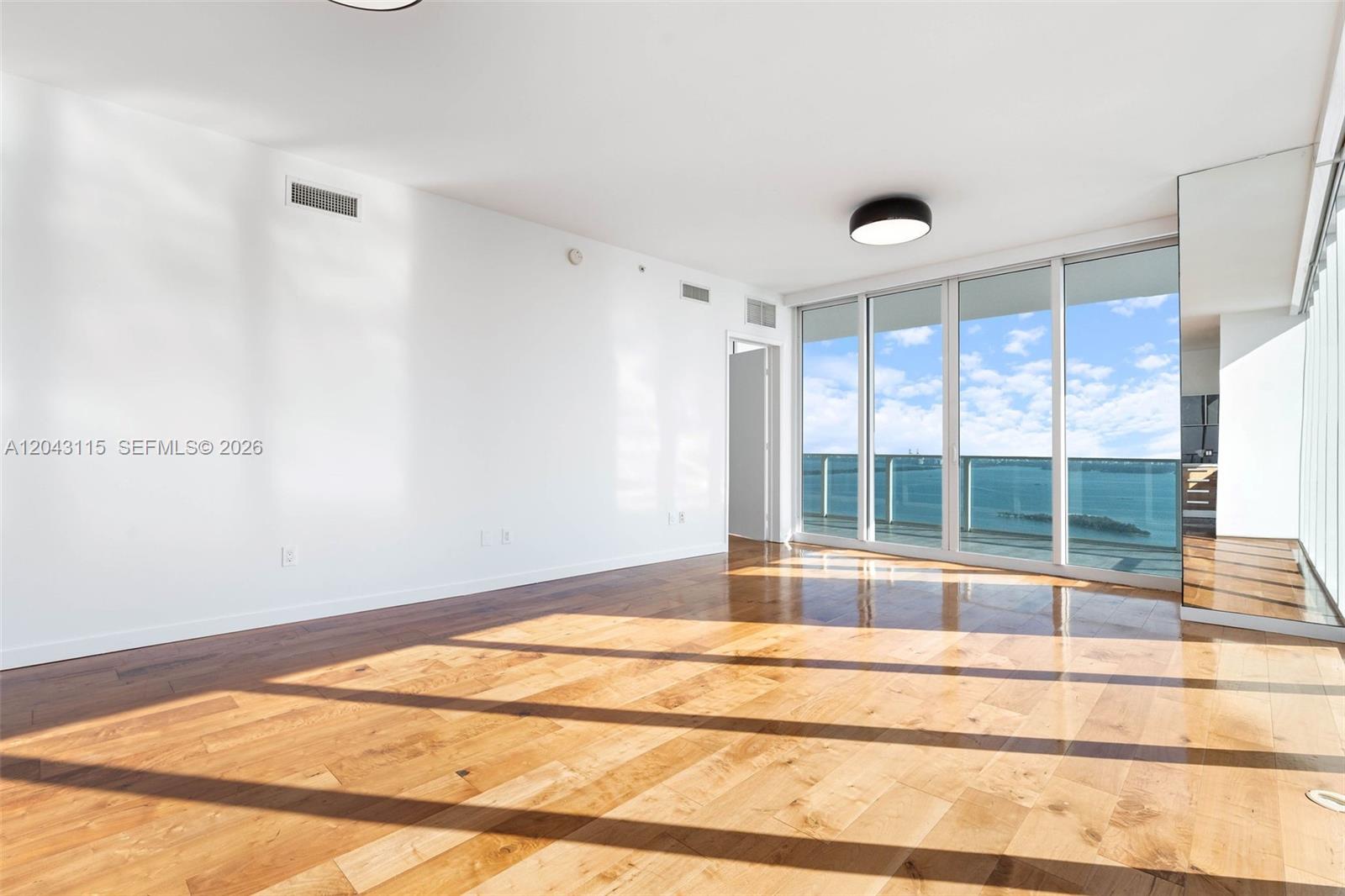 2020 N Bayshore Dr # 3510