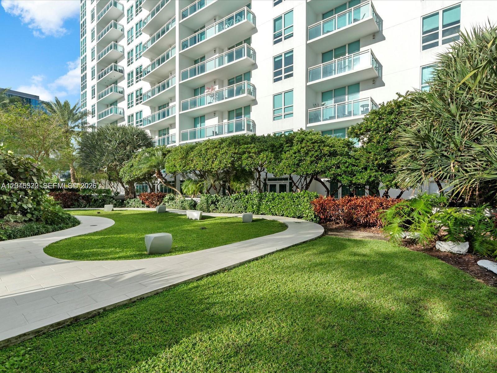 951 Brickell Ave # 2011