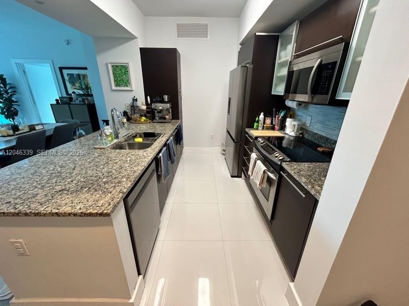 951 Brickell Ave # 2011