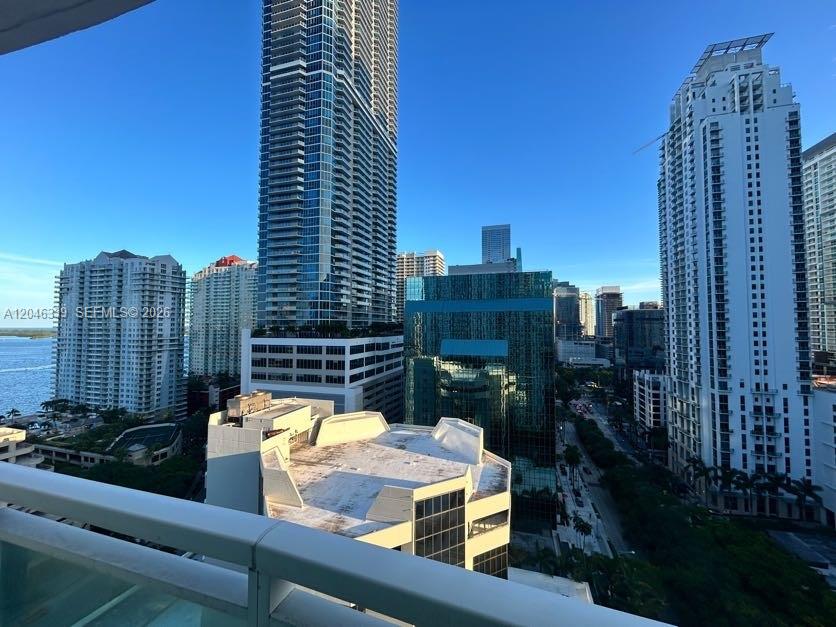951 Brickell Ave # 2011