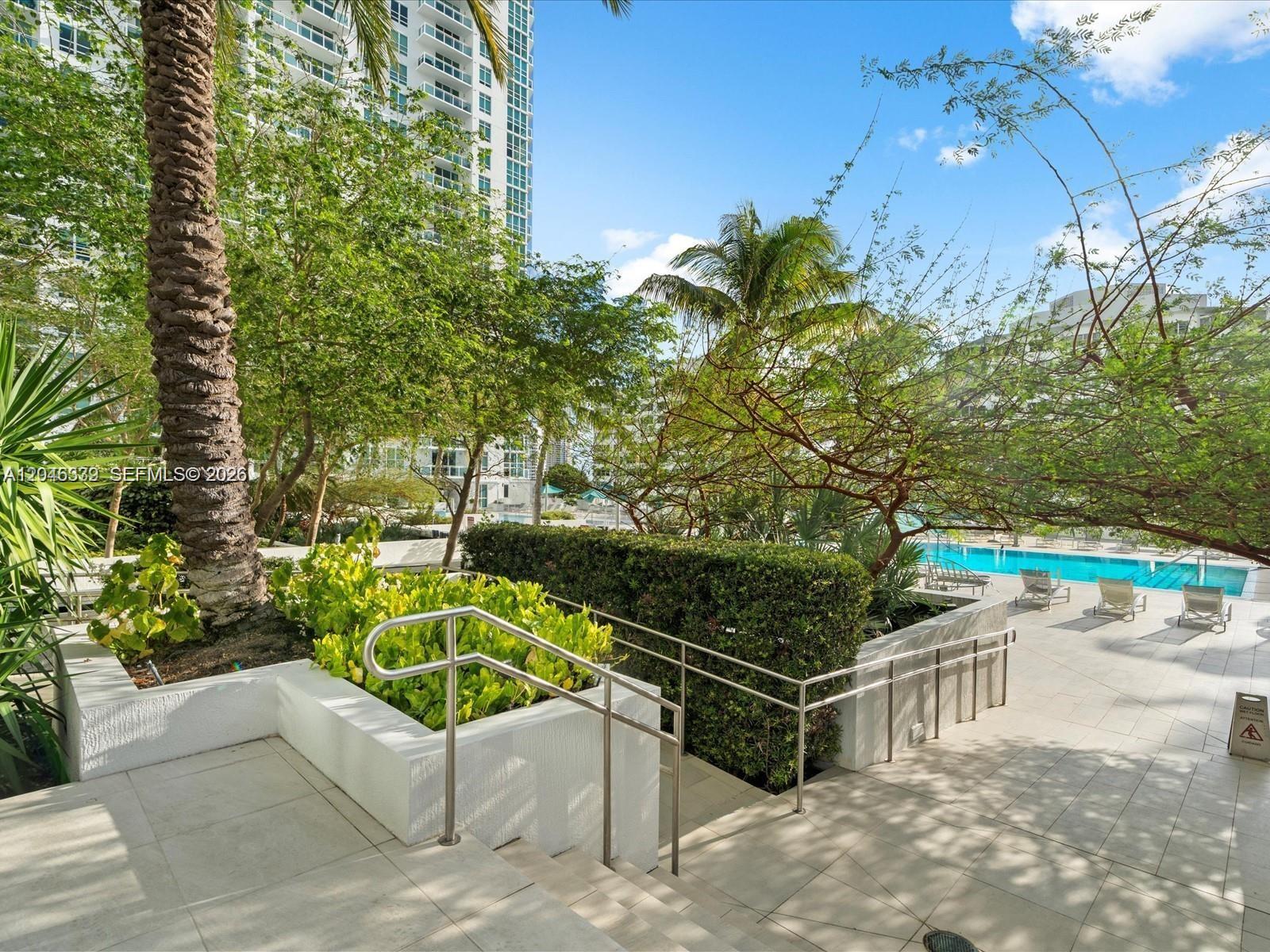 951 Brickell Ave # 2011