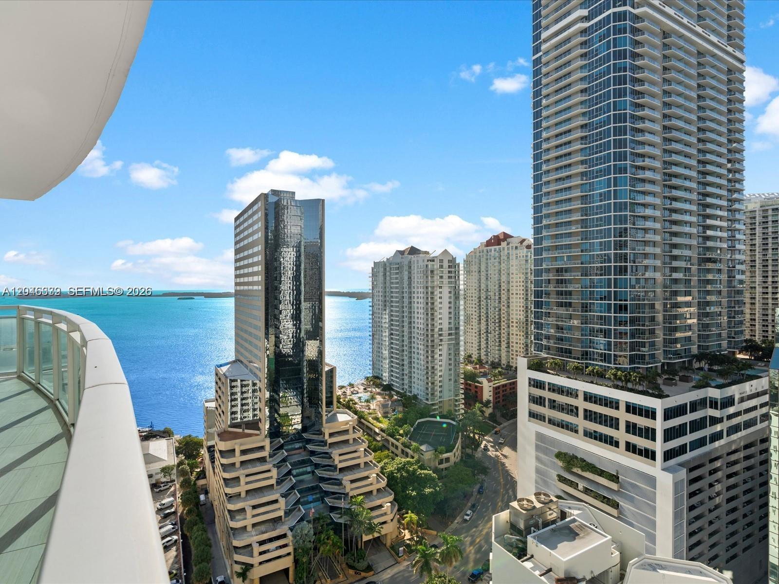 951 Brickell Ave # 2011