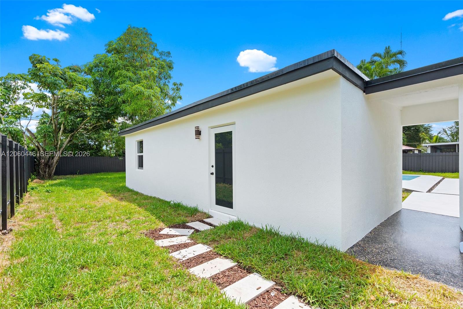 35 Allen Rd