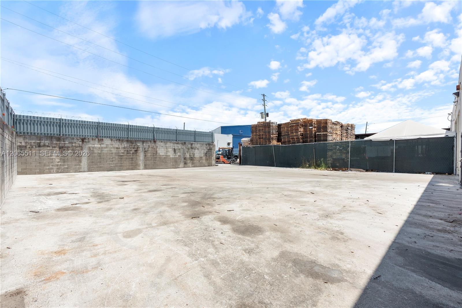 2341 Ali Baba Ave, Opa-Locka