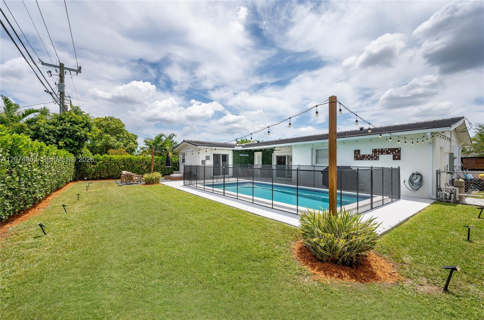 9441 SW 52nd Ter