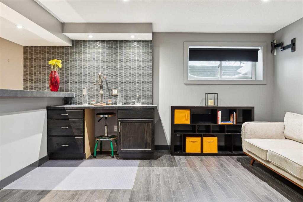 231 Prestwick Point SE