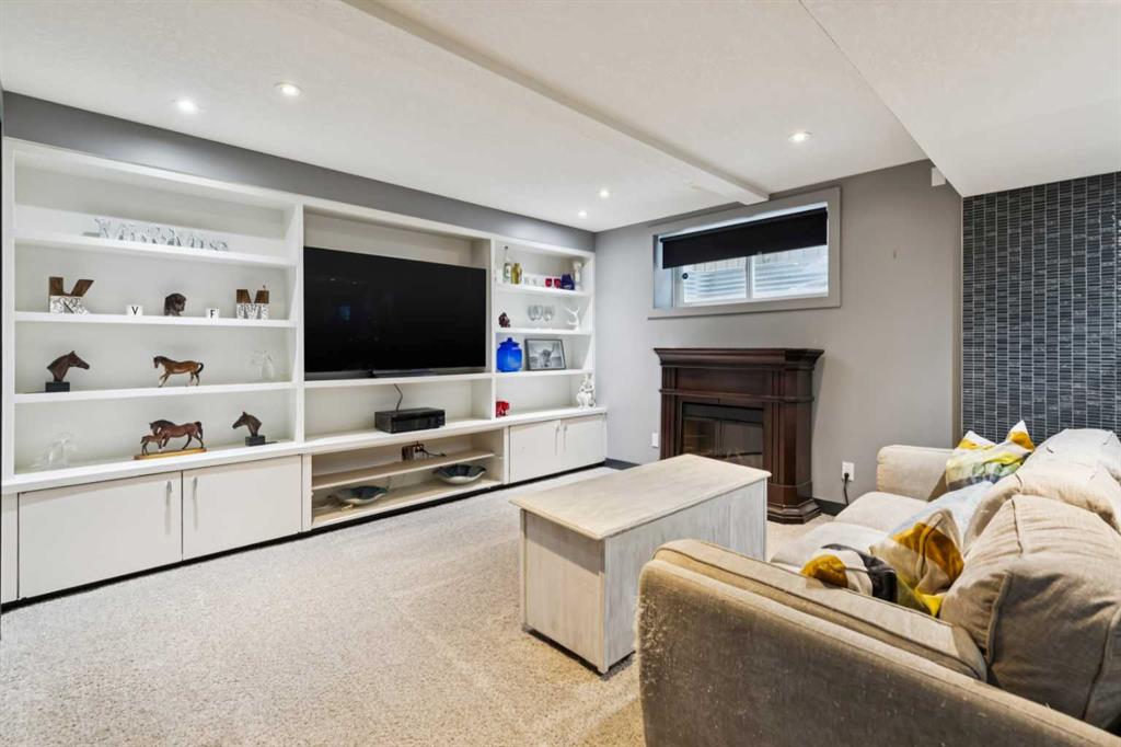 231 Prestwick Point SE