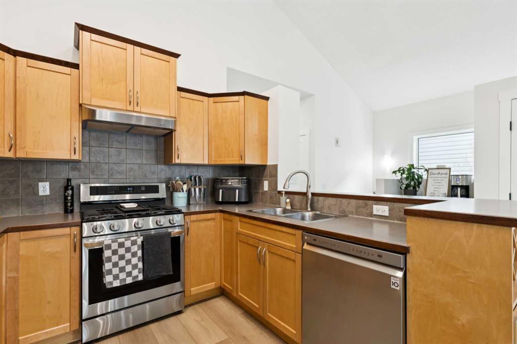 852 Everridge Drive SW