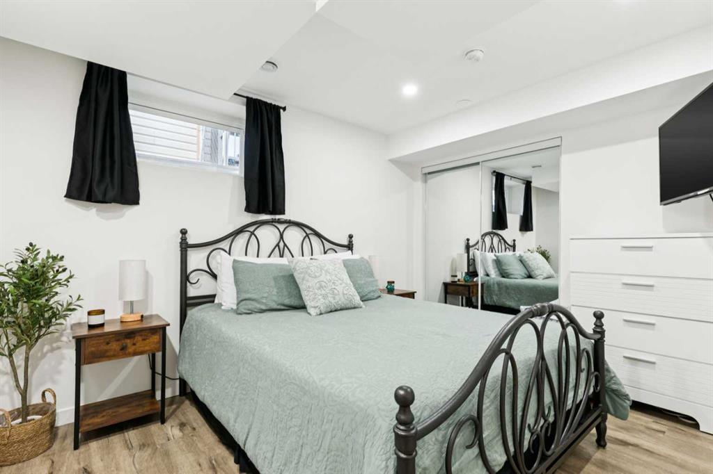 852 Everridge Drive SW