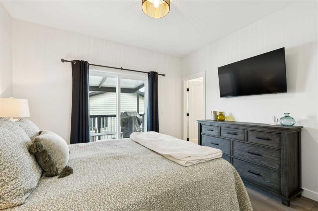 852 Everridge Drive SW