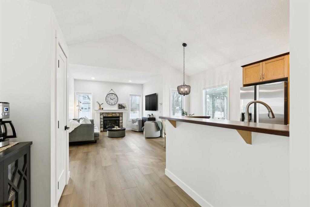 852 Everridge Drive SW