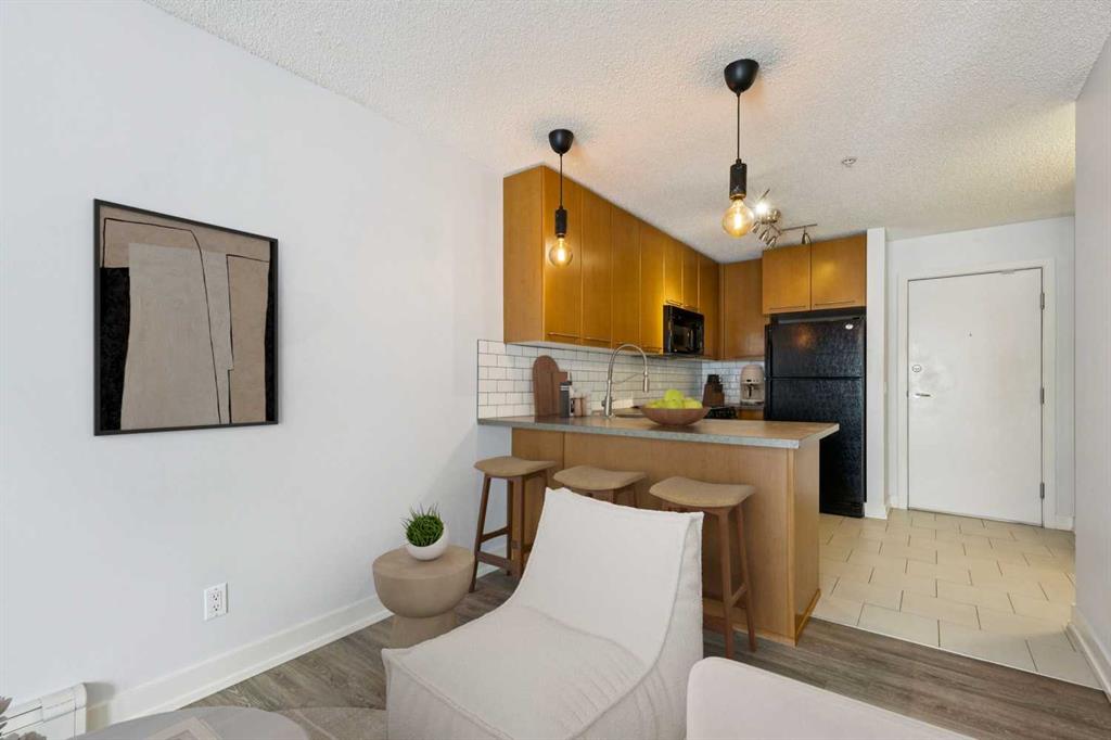 35 Richard Court SW Unit: 205