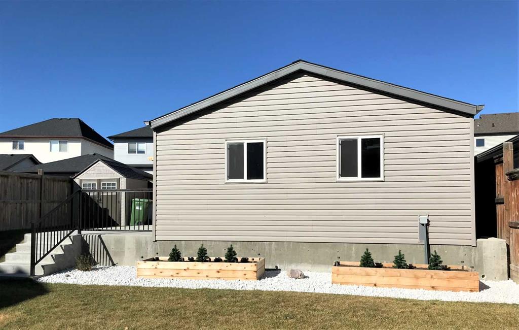 69 Elgin Meadows Manor SE