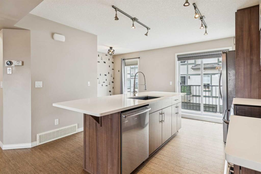 410 Cranford Court SE