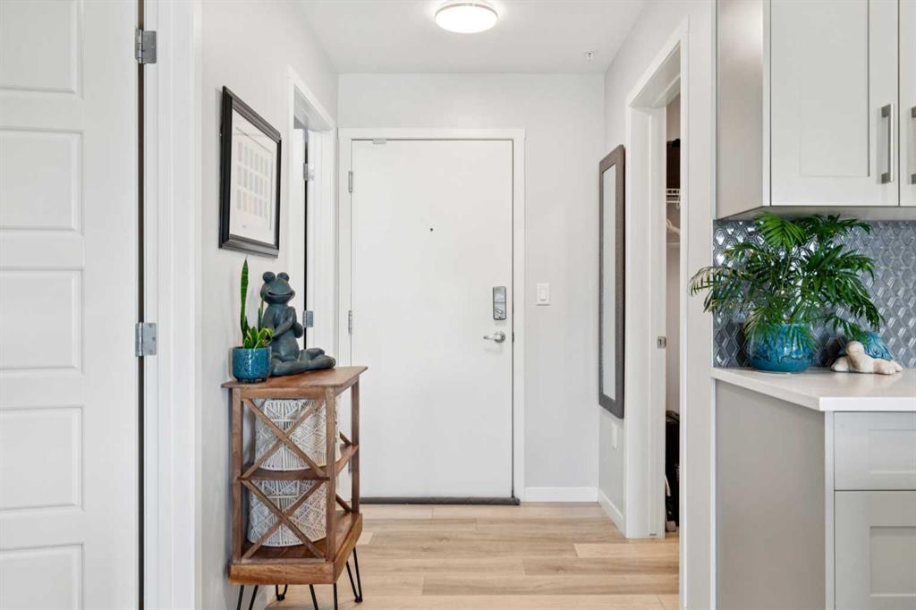 40 Carrington Plaza NW Unit: 110