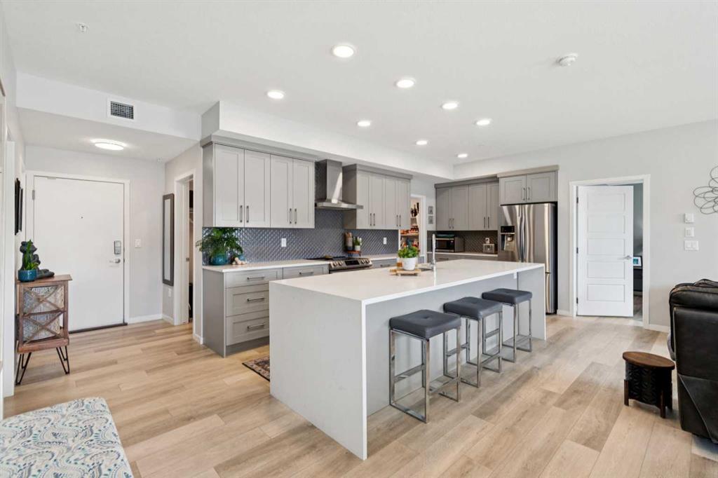 40 Carrington Plaza NW Unit: 110