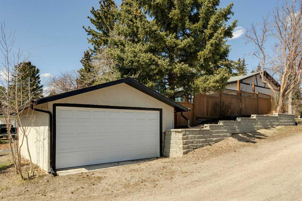 4211 Dalhart Road NW