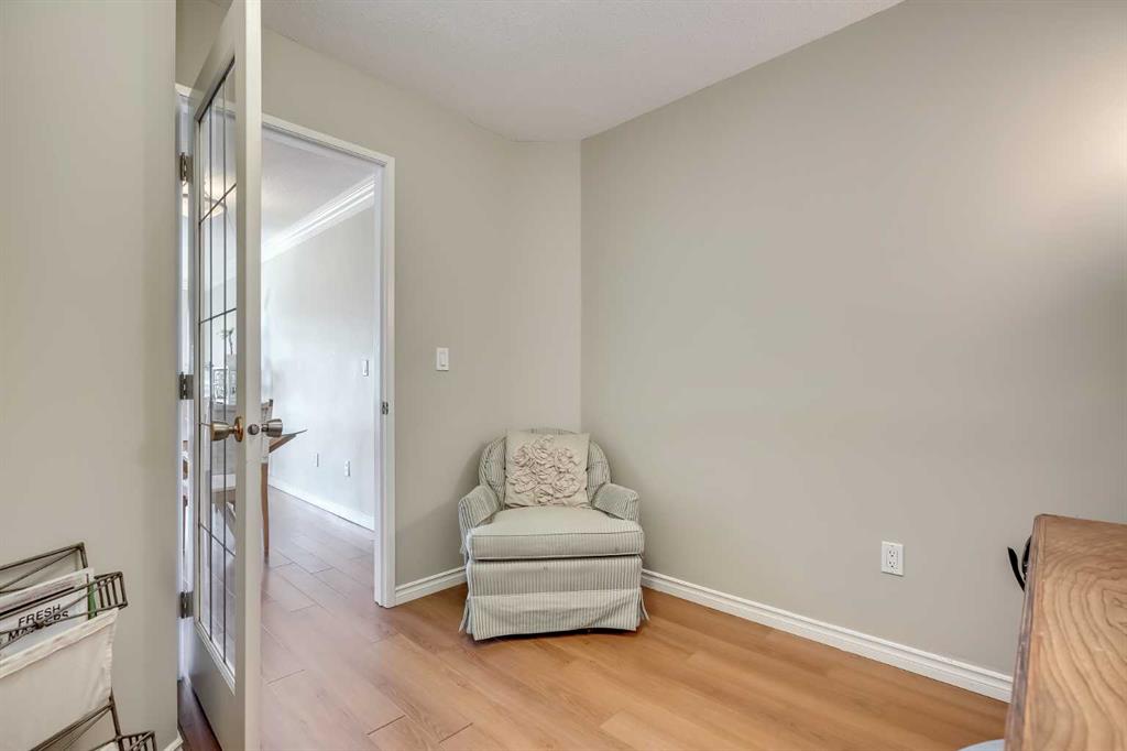333 Garry Crescent NE Unit: 211