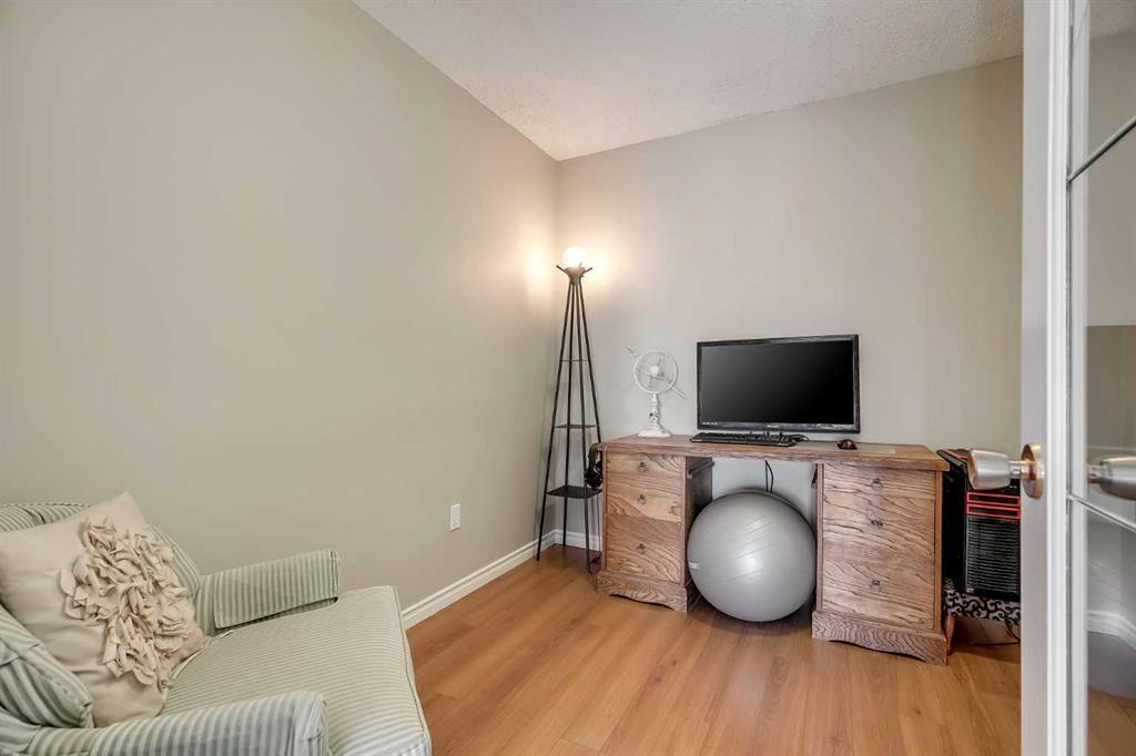 333 Garry Crescent NE Unit: 211