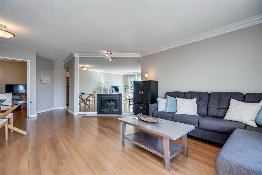 333 Garry Crescent NE Unit: 211