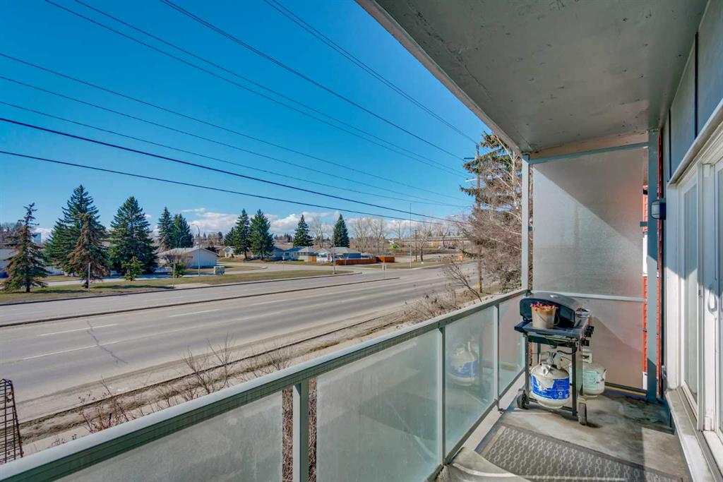 333 Garry Crescent NE Unit: 211